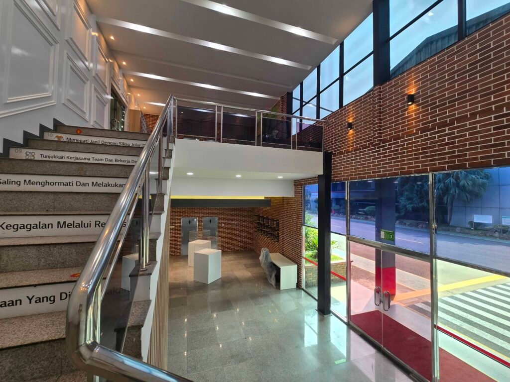 Office Electronic_Cikarang_Lobby B (11)