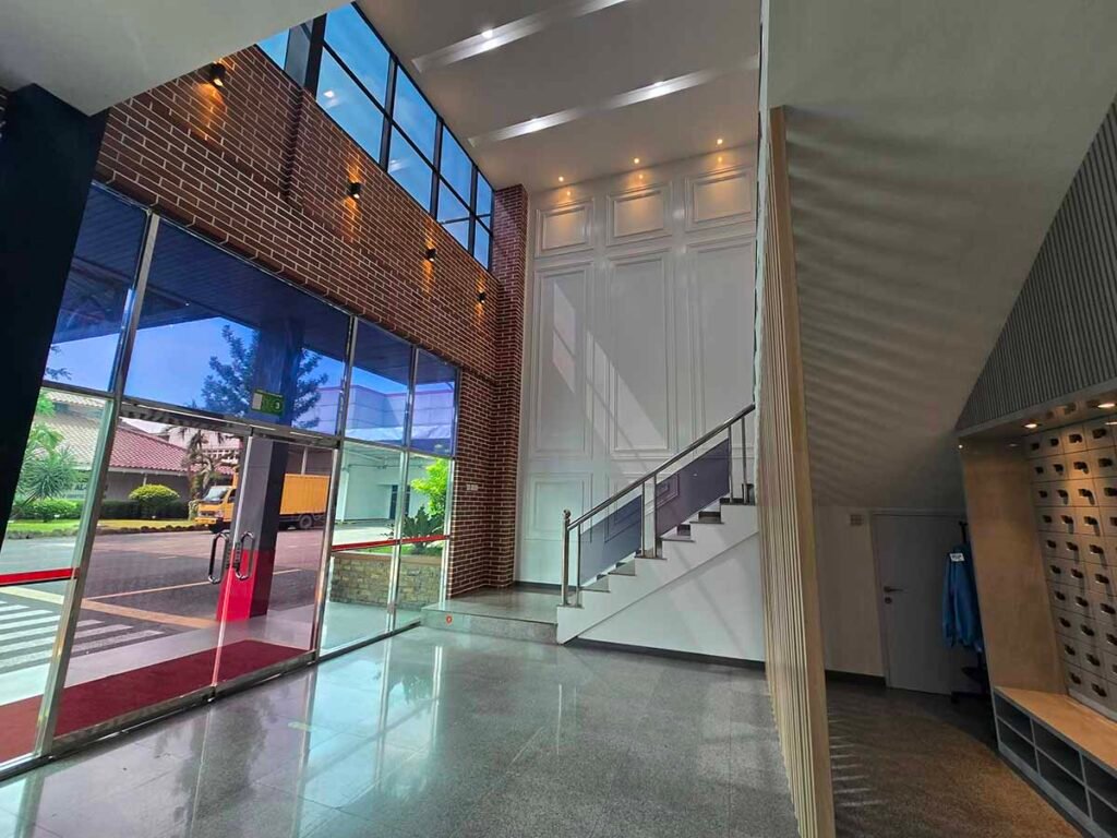 Office Electronic_Cikarang_Lobby B (4)